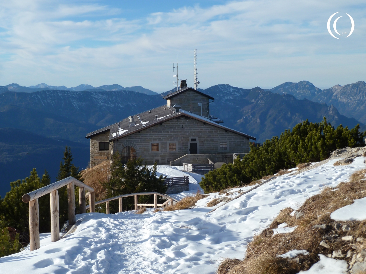 Kehlsteinhaus with the Berchtesgaden Alps in the background