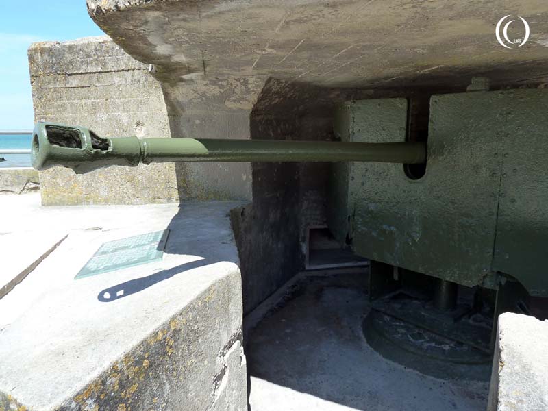 widerstandsnest-27-5-cm-kwk-gun-saint-aubin-sur-mer-france