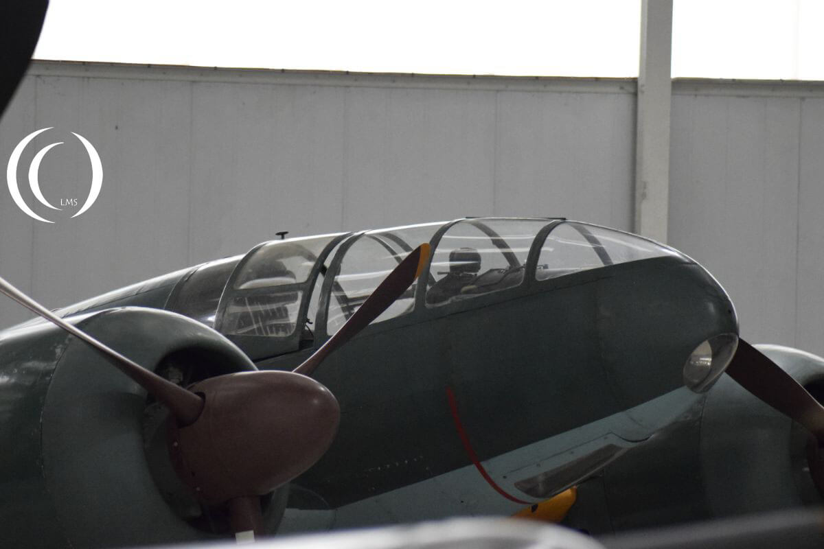Mitsubishi Ki-46 Dinah cockpit close up