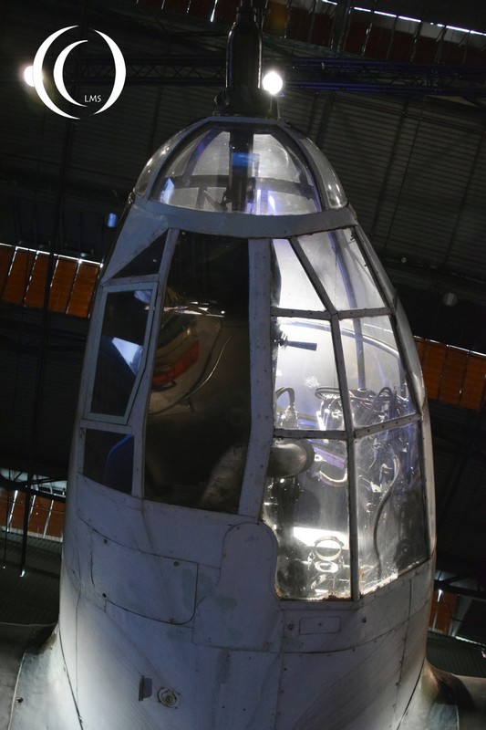 Cockpit with the asymmetrical nosecone seen from below - CASA 2.111B G1-AD - photo 2015