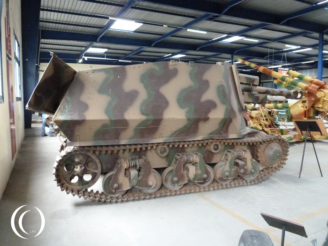 10.5 cm leFH 18 auf Geschützwagen 38H (f) - photo 2014