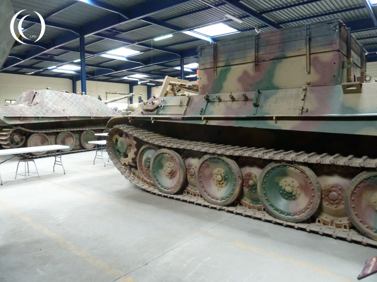 Bergepanzerwagen V or Bergepanther with a Jagdpanther in the back - photo 2014