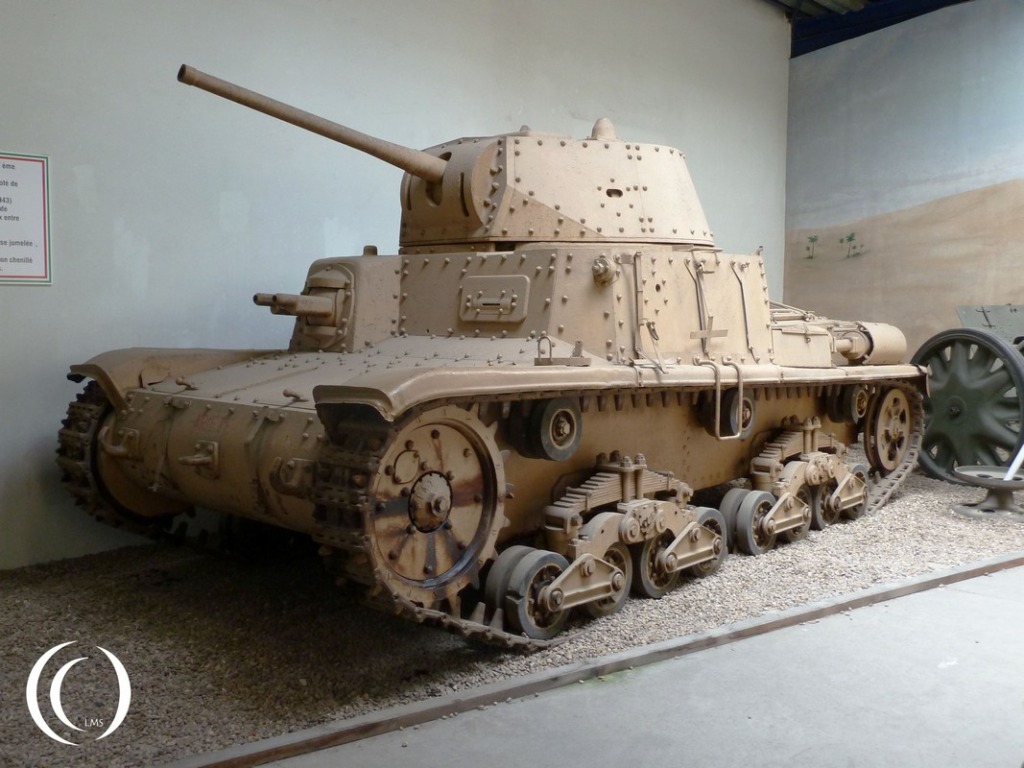 Italian Carro Armato M15/42 medium tank | LandmarkScout