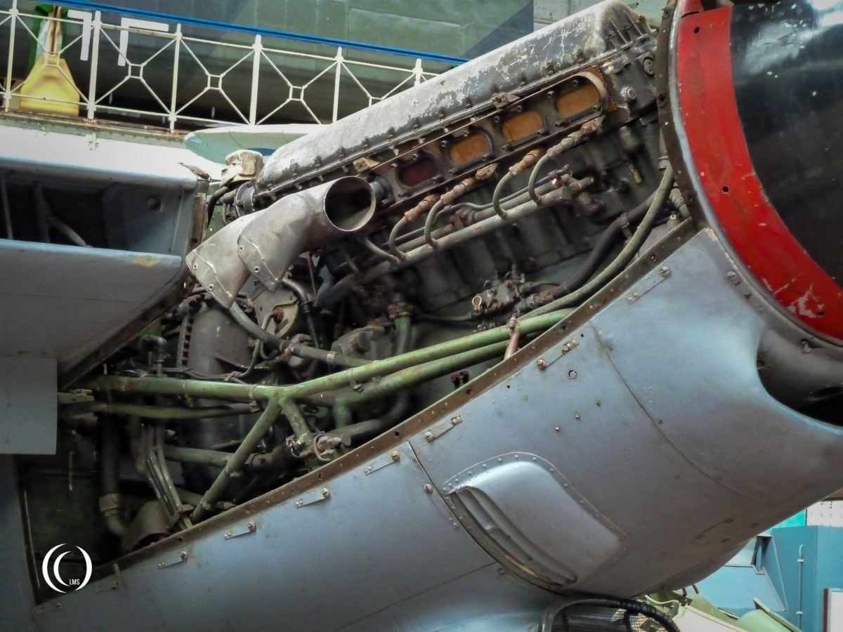 De Havilland Mosquito Mk30 engine