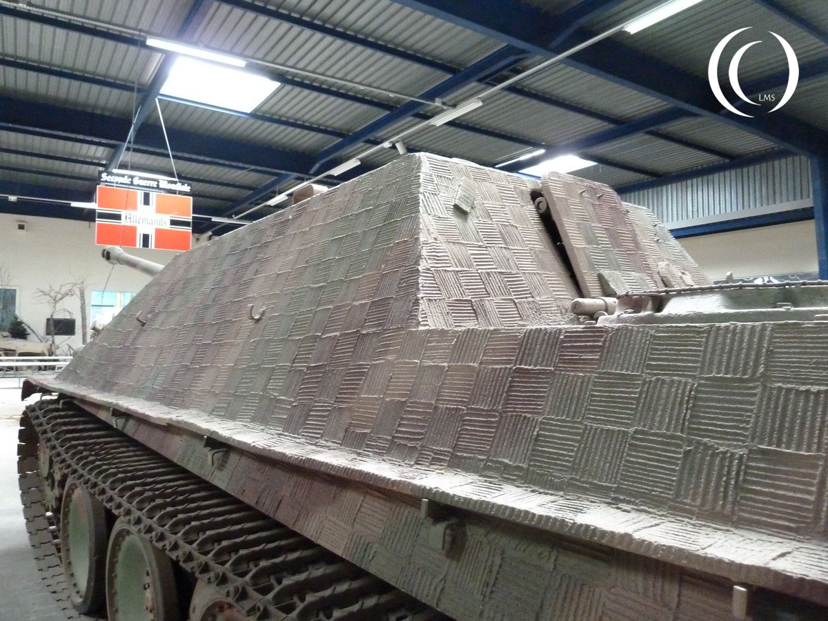 Jagdpanther V with Zimmerit Anti Magnetic Mine Paste - photo 2014