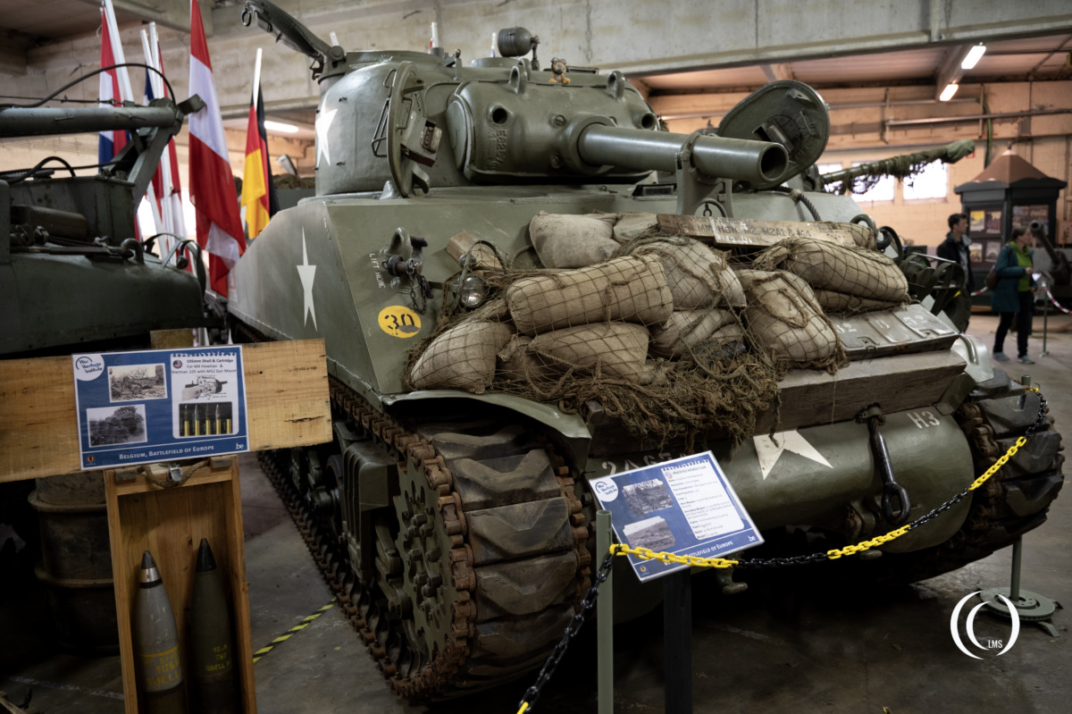 Sherman M4A3(105) Assault Gun tank