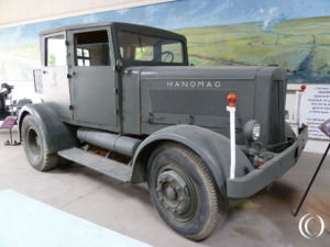 Hanomag SS 100 – German 4×2 Heavy Tractor